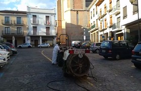 El voluntariado de agricultores inicia con la SAG las labores de desinfección en el municipio