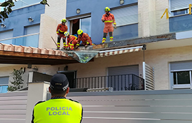 El Equipo de Gobierno refuerza el servicio de Policía Local por los fuertes vientos