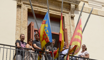 Las banderas del Ayuntamiento de Sagunto ondean a media asta por el 9º aniversario del accidente de metro de Valencia 