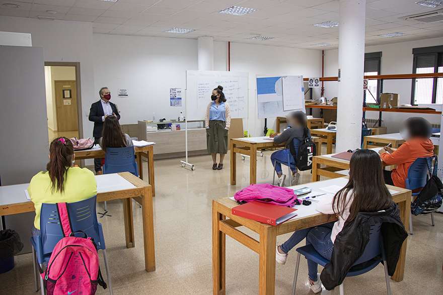 El Departamento de Educación inicia el Programa Formativo de Calificación Básica sobre ‘Actividades auxiliares de comercio’ 