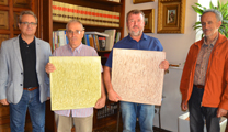El artista Miquel Amer dona una serie de cuadros al Ayuntamiento de Sagunto