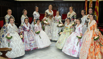 La joven María del Mar Gimeno López y la niña Andrea Escribá Fernández son proclamadas y exaltadas falleras mayores de Federación Junta Fallera de Sagunto para 2018