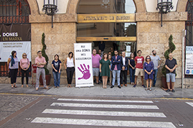 Sagunto guarda un minuto de silencio en señal de condena y repulsa por el presunto asesinato machista ocurrido en Las Palmas de Gran Canaria