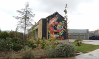 La ciudad tiene tres macromurales en el trinquete, plaza Bilbao y Triángulo Umbral pintados en el festival MésqueMurs